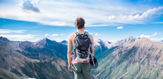 המדריך לטיול תרמילאות שכן הולך ברגל